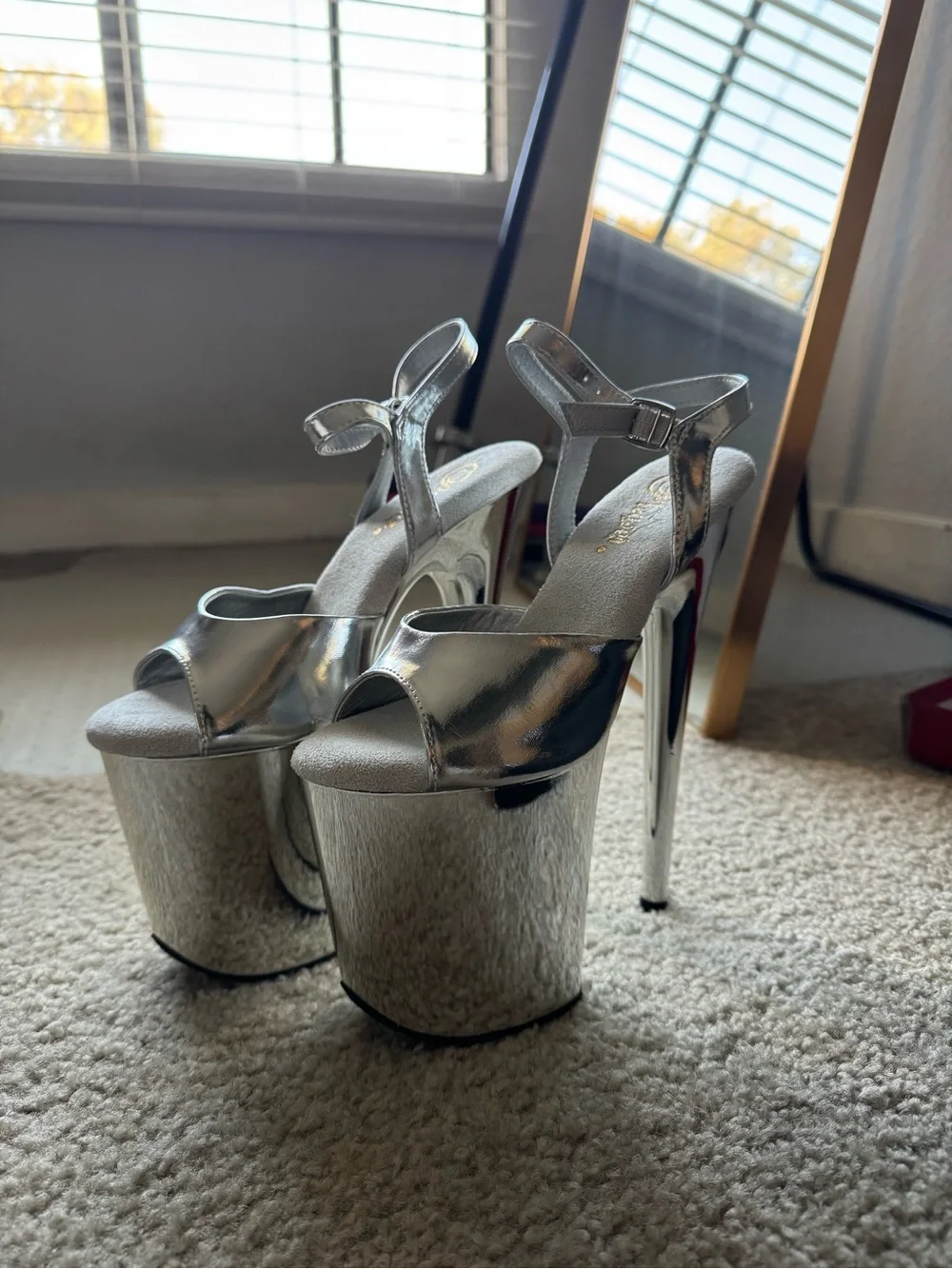 Pleaser Flamingo Silver mirror platform dance heels size 7